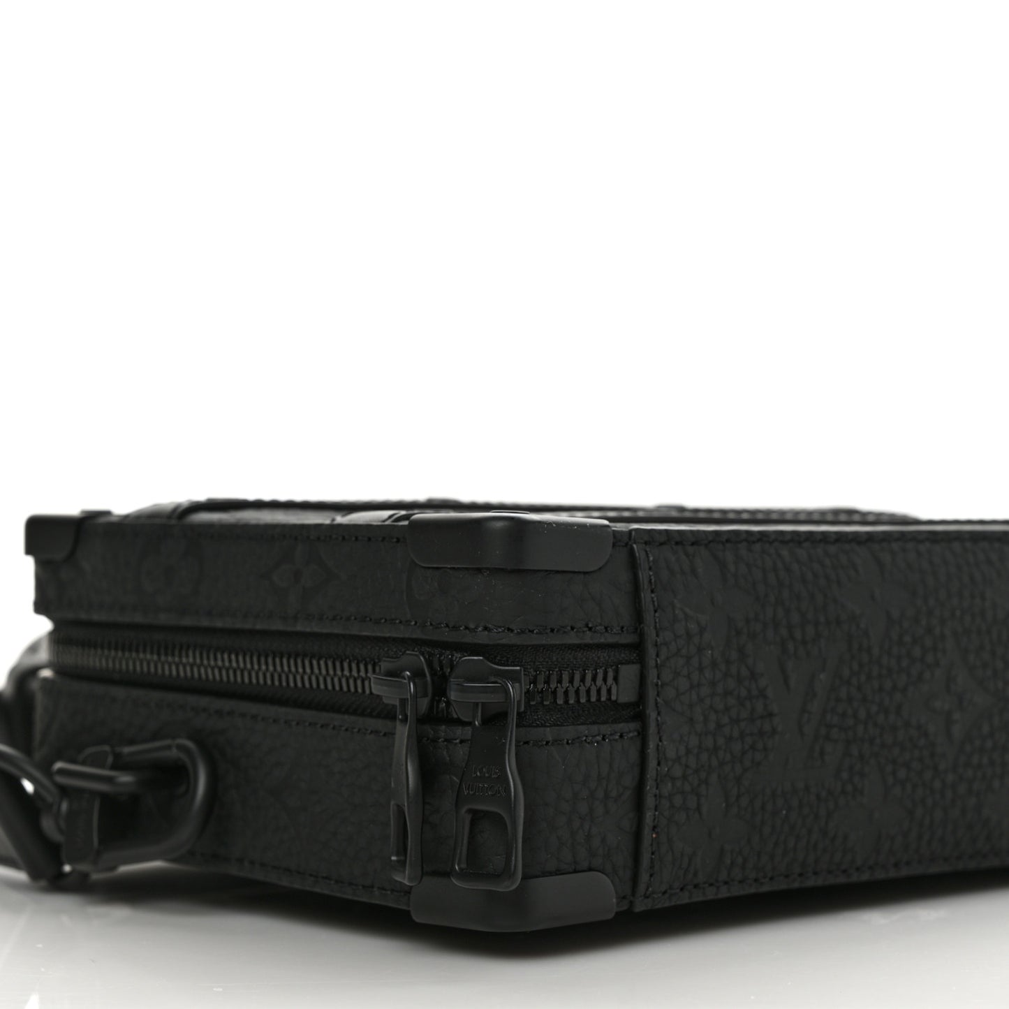 Taurillon Monogram Soft Trunk Black