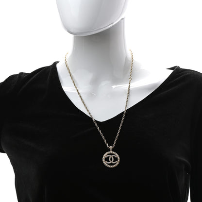Chanel Pearl CC Round Pendant Necklace Gold 2 of 5