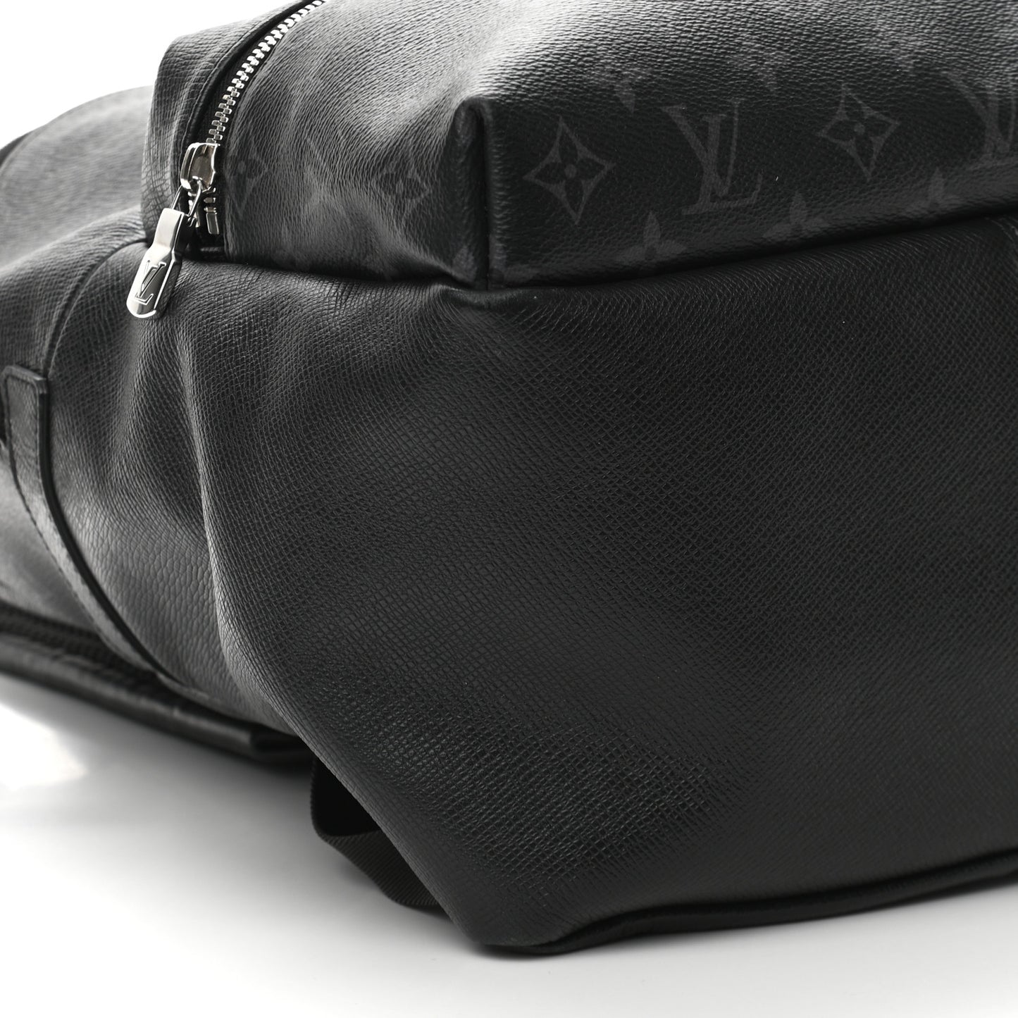 Monogram Eclipse Taiga Discovery Backpack PM