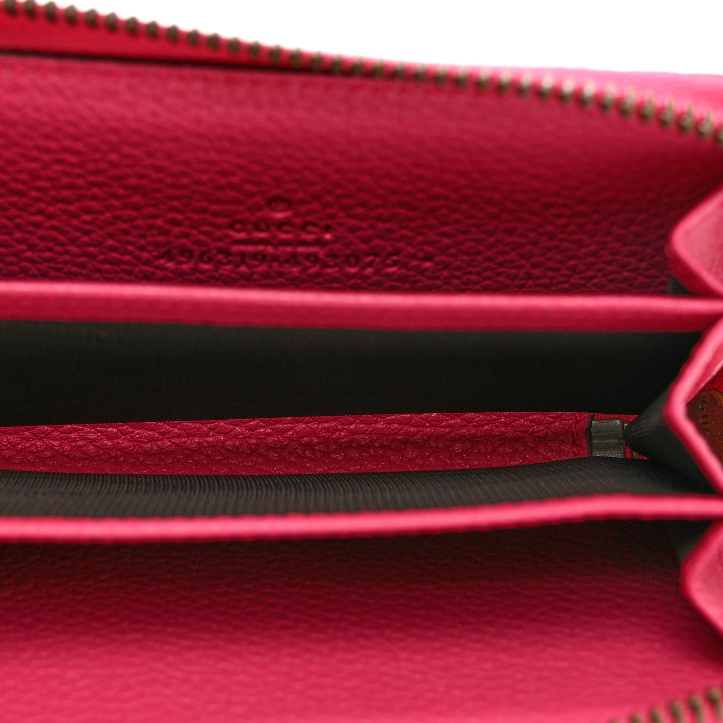 Grained Calfskin Logo Zip Around Card Case Box Pink Green