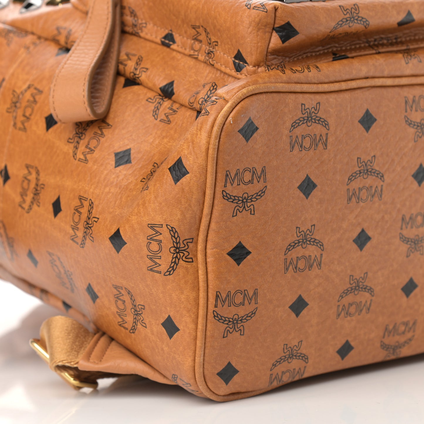 Visetos Studded Medium Stark M Backpack Cognac