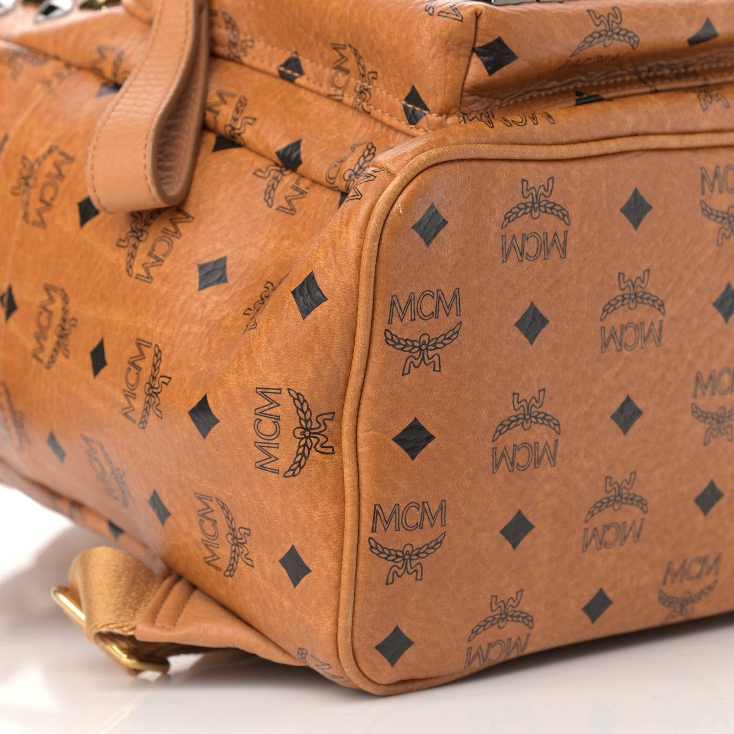 MCM Visetos Studded Medium Stark M Backpack Cognac 9 of 11