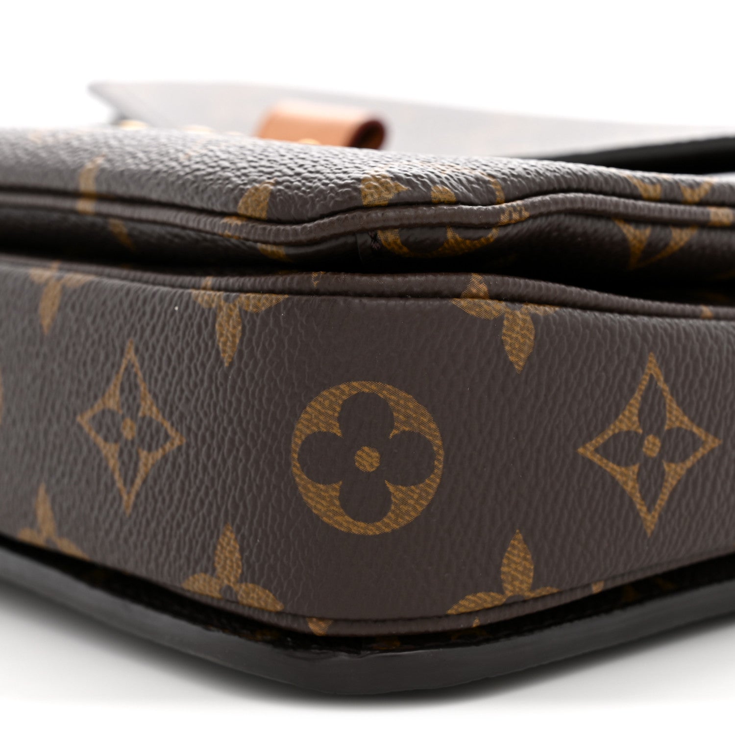 Louis Vuitton Monogram Pochette Metis 9 of 10