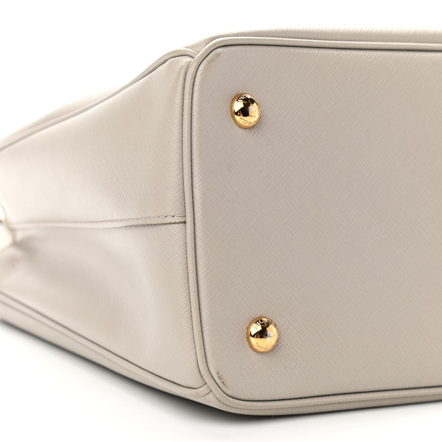 Saffiano Lux Medium Tote Pomice