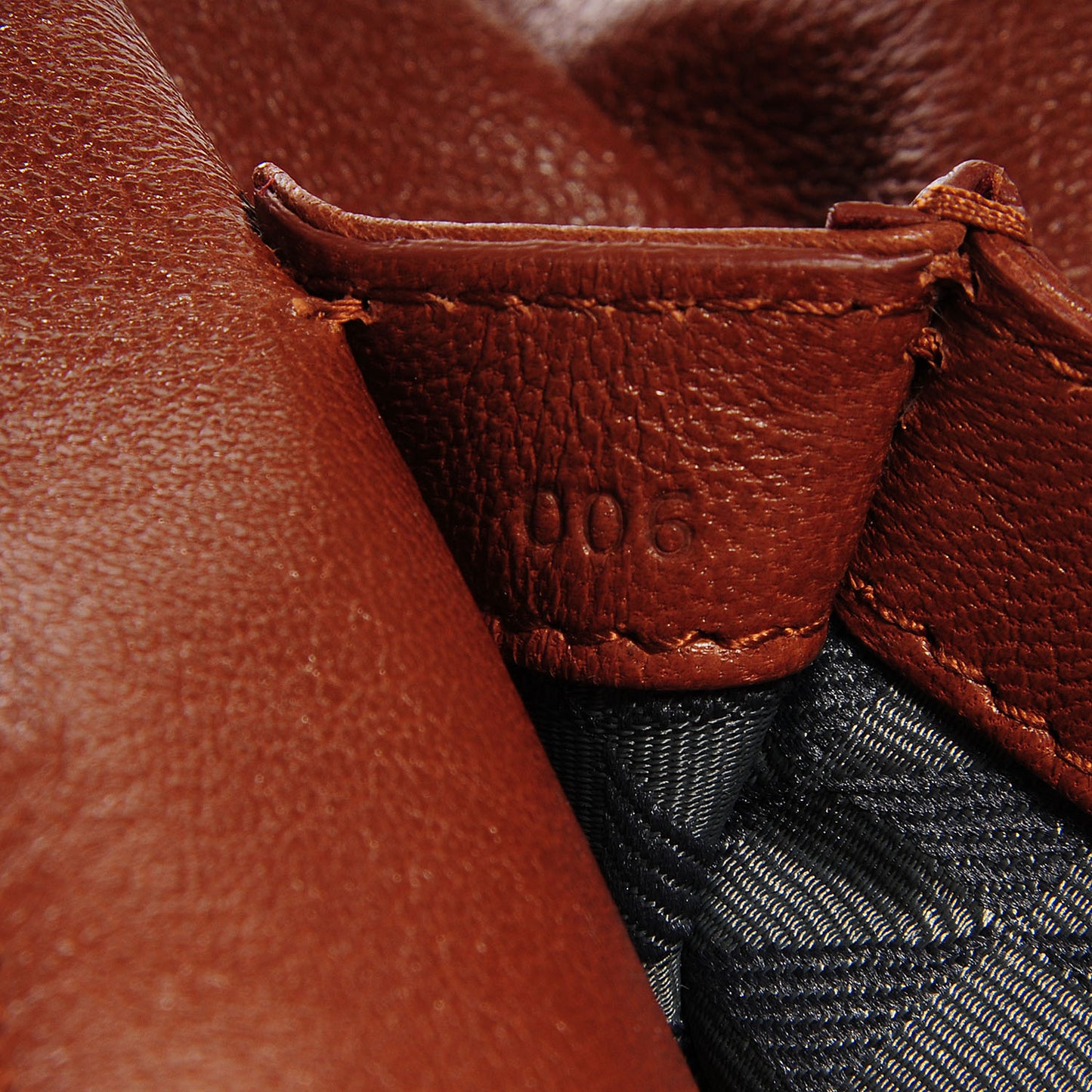 Lambskin PS1 Small Keep All Saddle