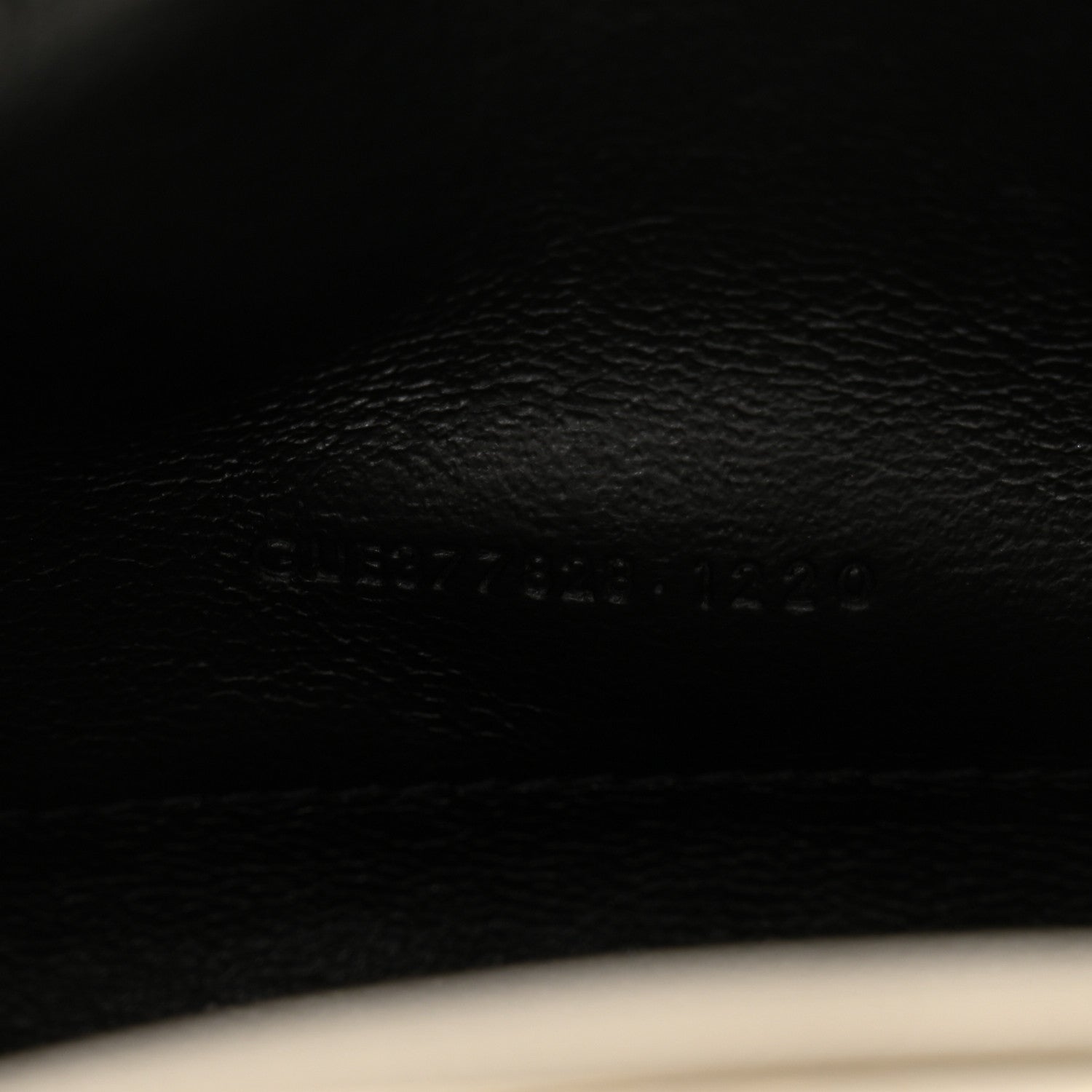Saint Laurent Grain De Poudre Matelasse Chevron Monogram Chain Wallet Crema Soft 7 of 12