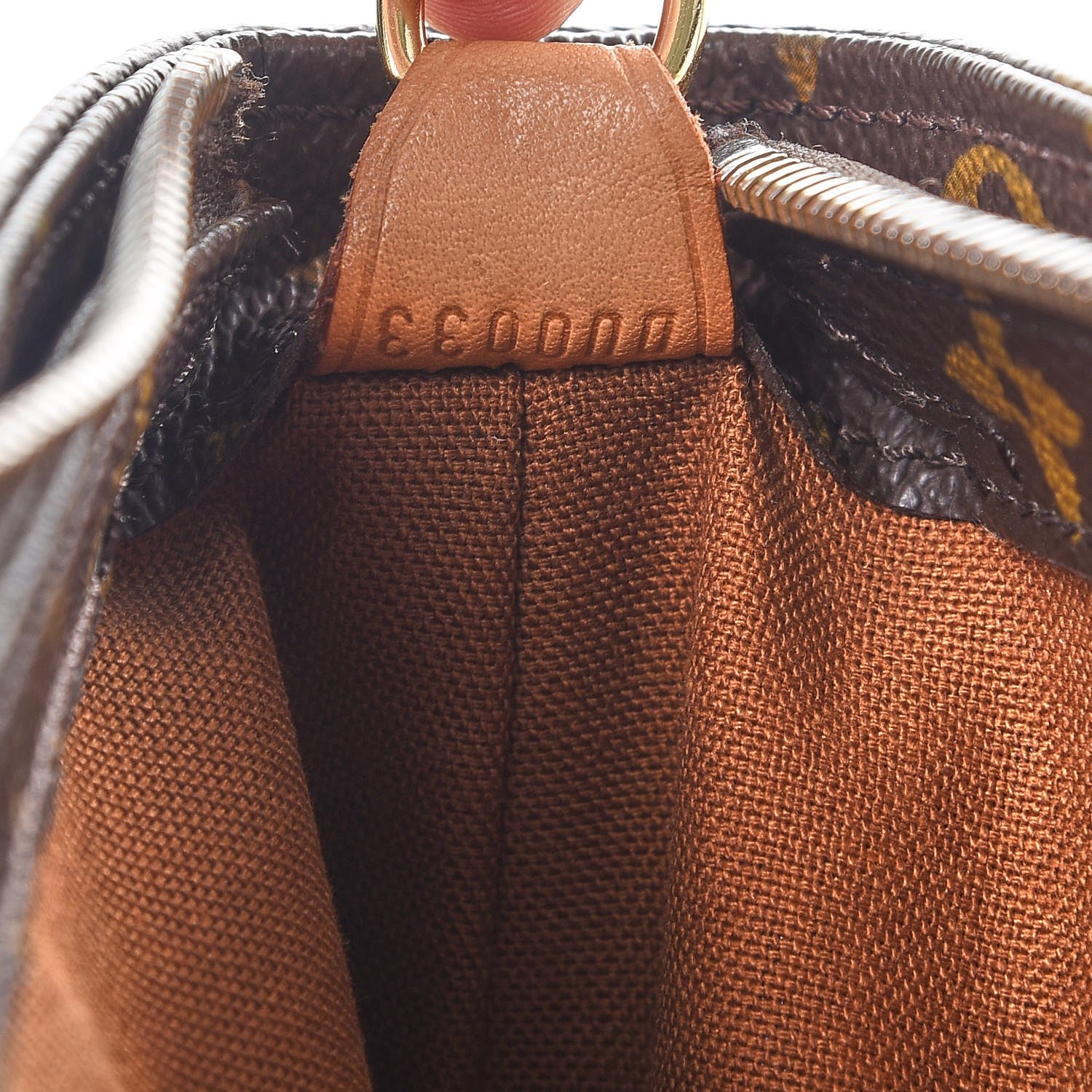 Louis Vuitton Monogram Cabas Mezzo 7 of 10
