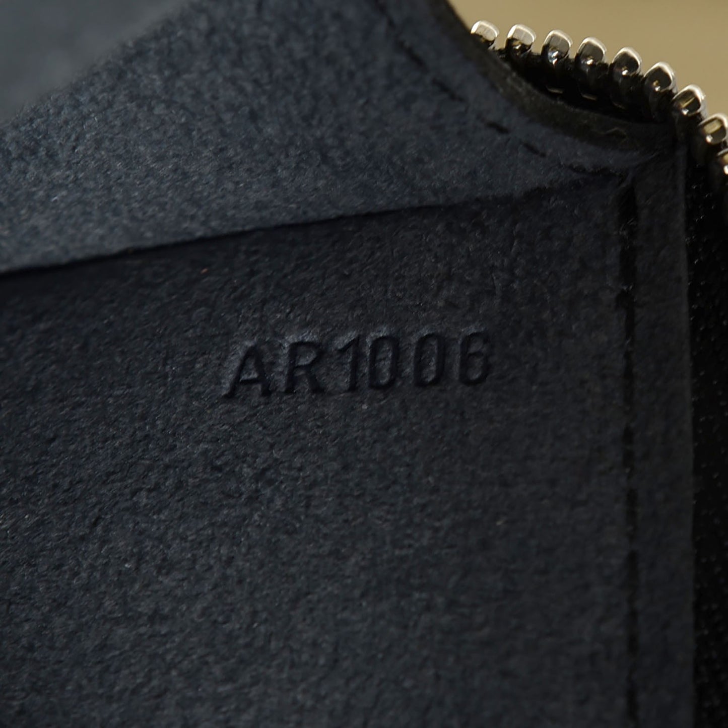 Epi Pochette Accessories 24 Black