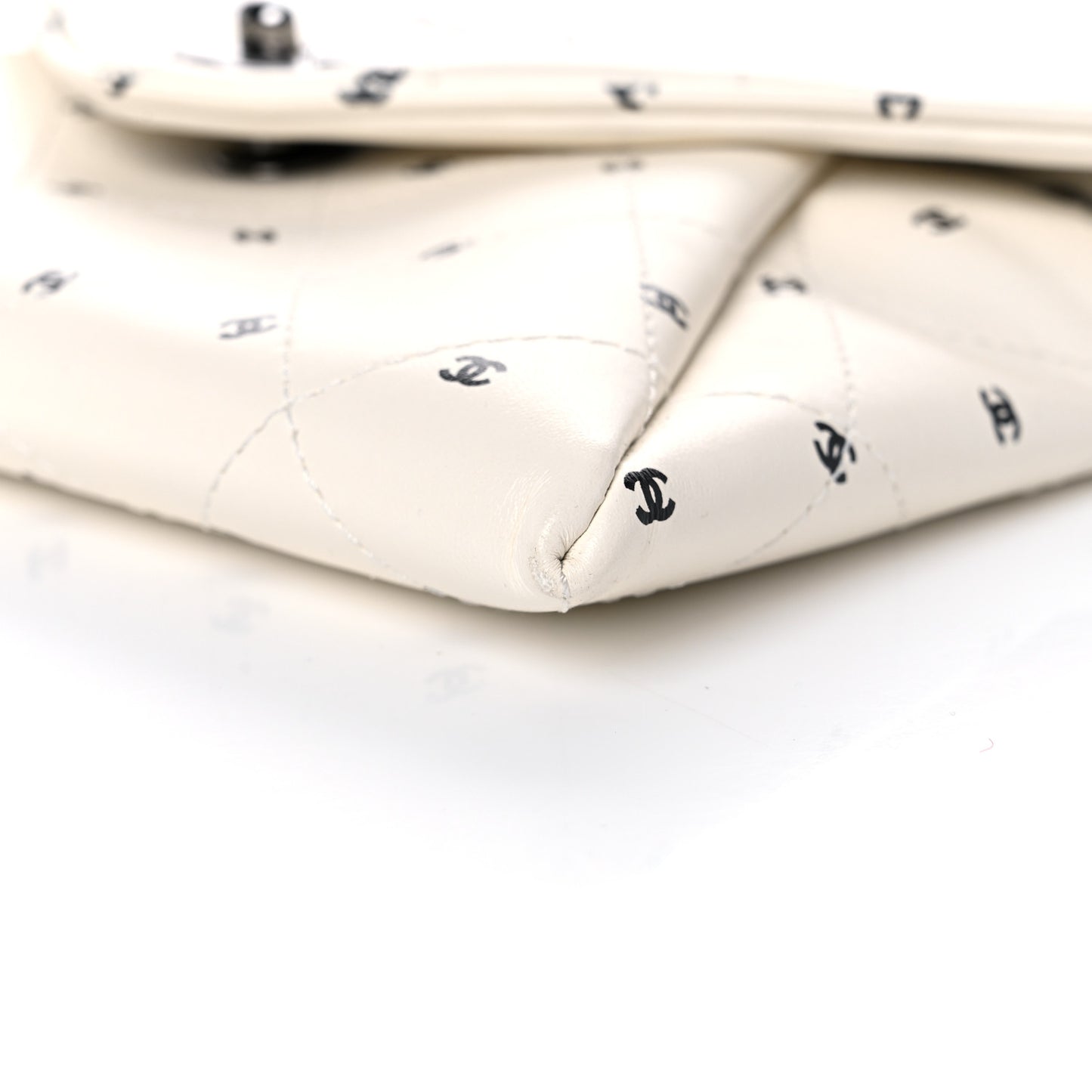 Printed Lambskin Logo CC Envelope Clutch With Chain White