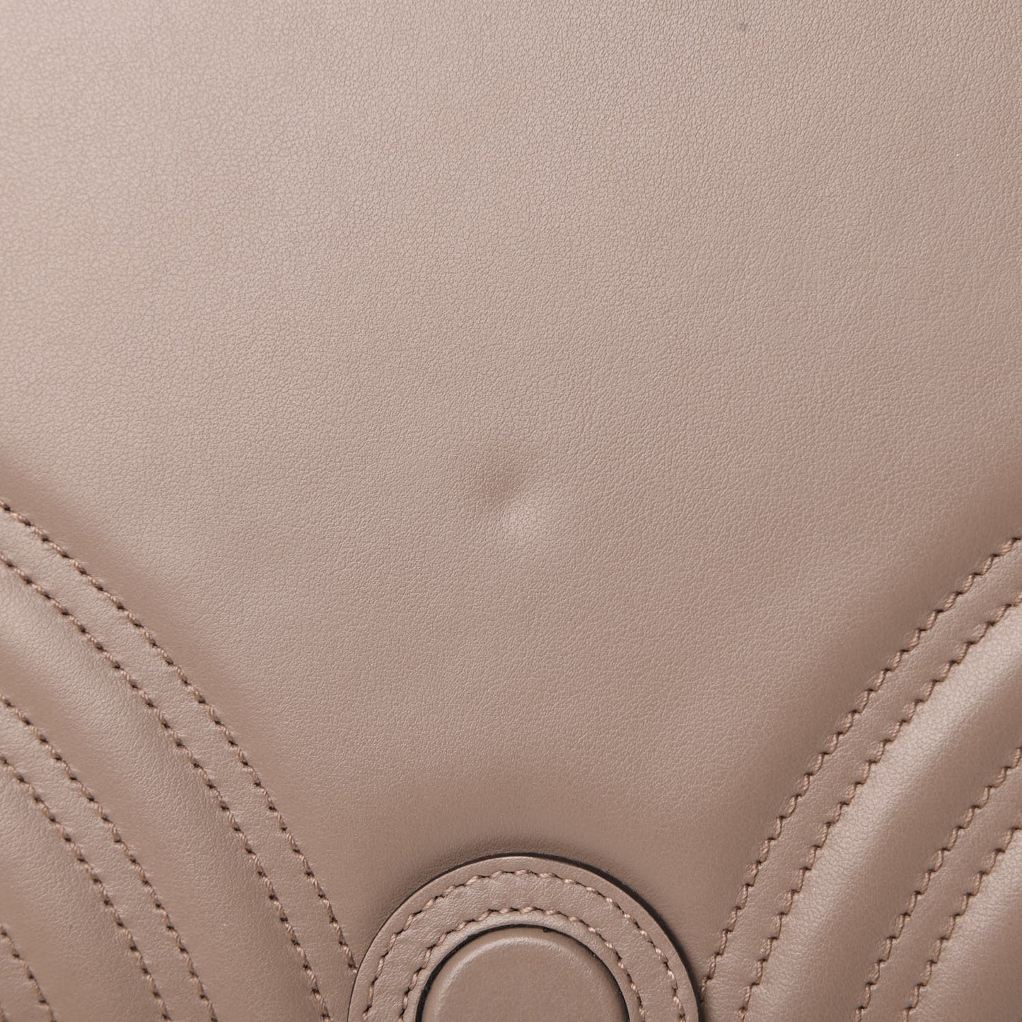 Calfskin Matelasse GG Marmont Clutch Porcelain Rose