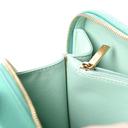 Chanel Caviar Quilted Medium CC Filigree Vanity Case Green 17 of 26
