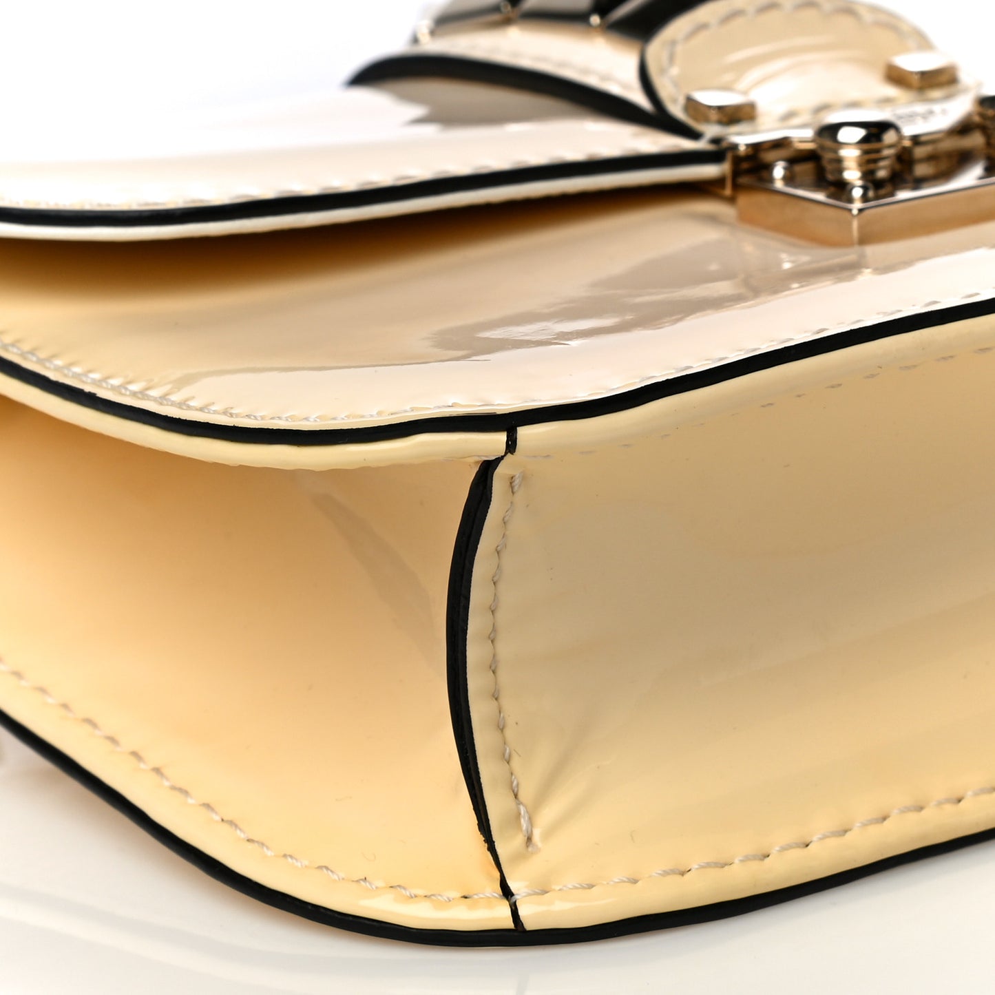 Patent Small Glam Lock Rockstud Flap Ivory
