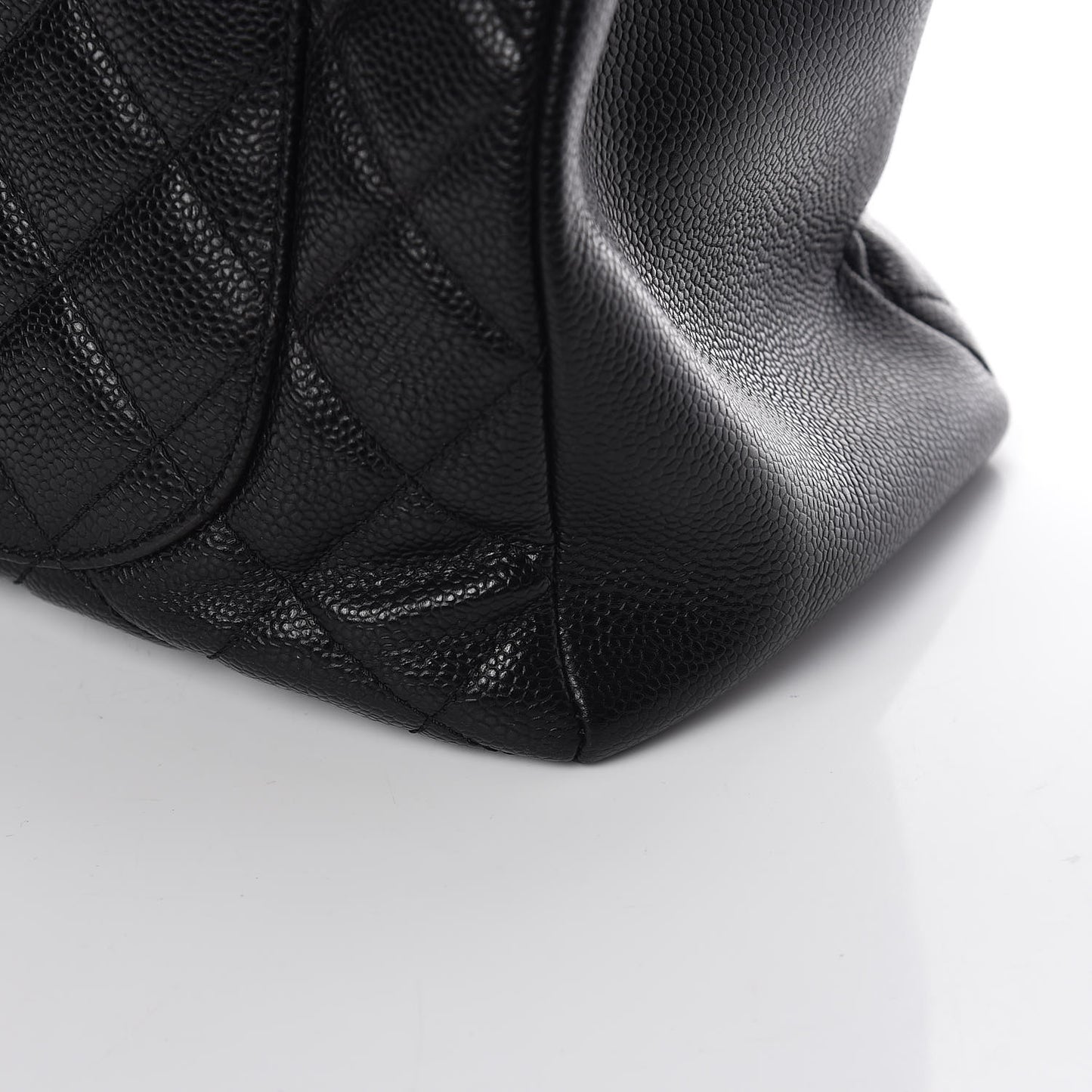 Caviar Quilted XL Grand Shopping Tote GST Black