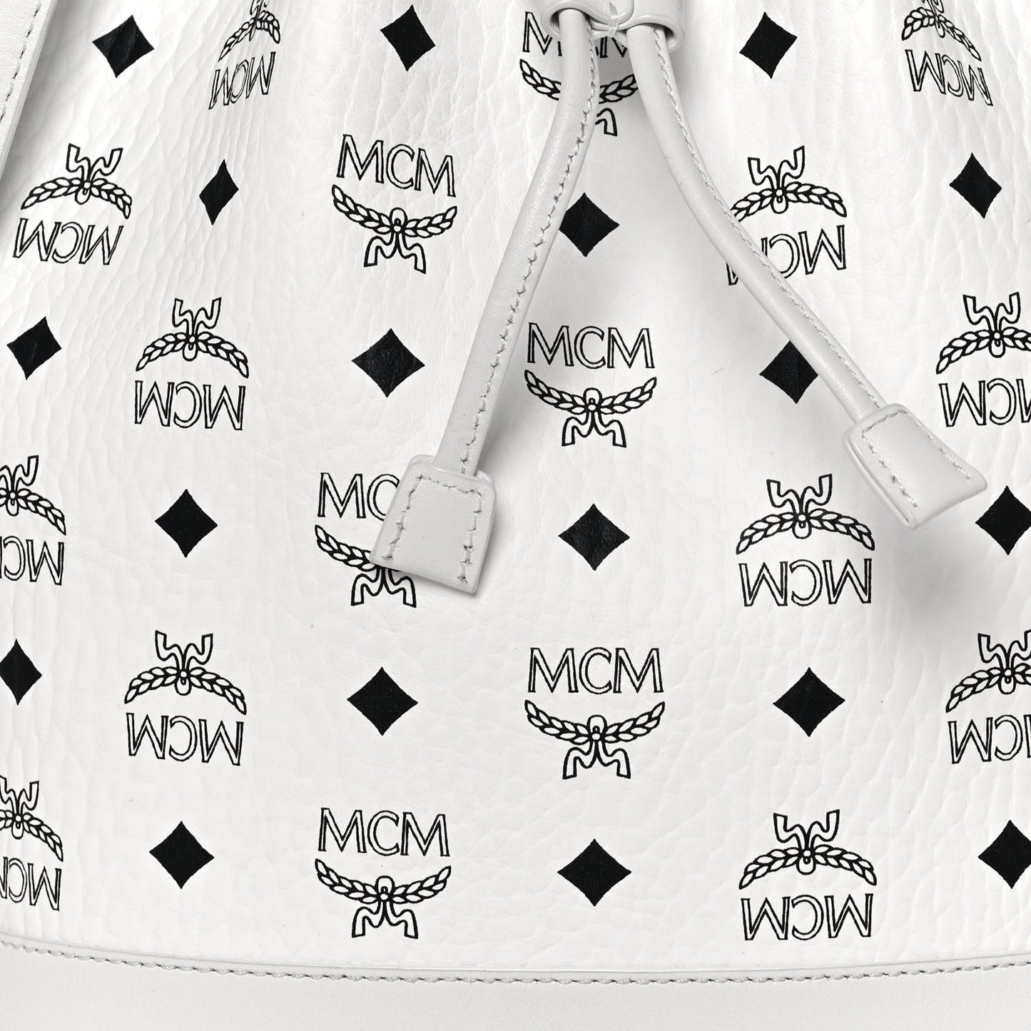 Visetos Medium Dessau Drawstring Bucket Bag White