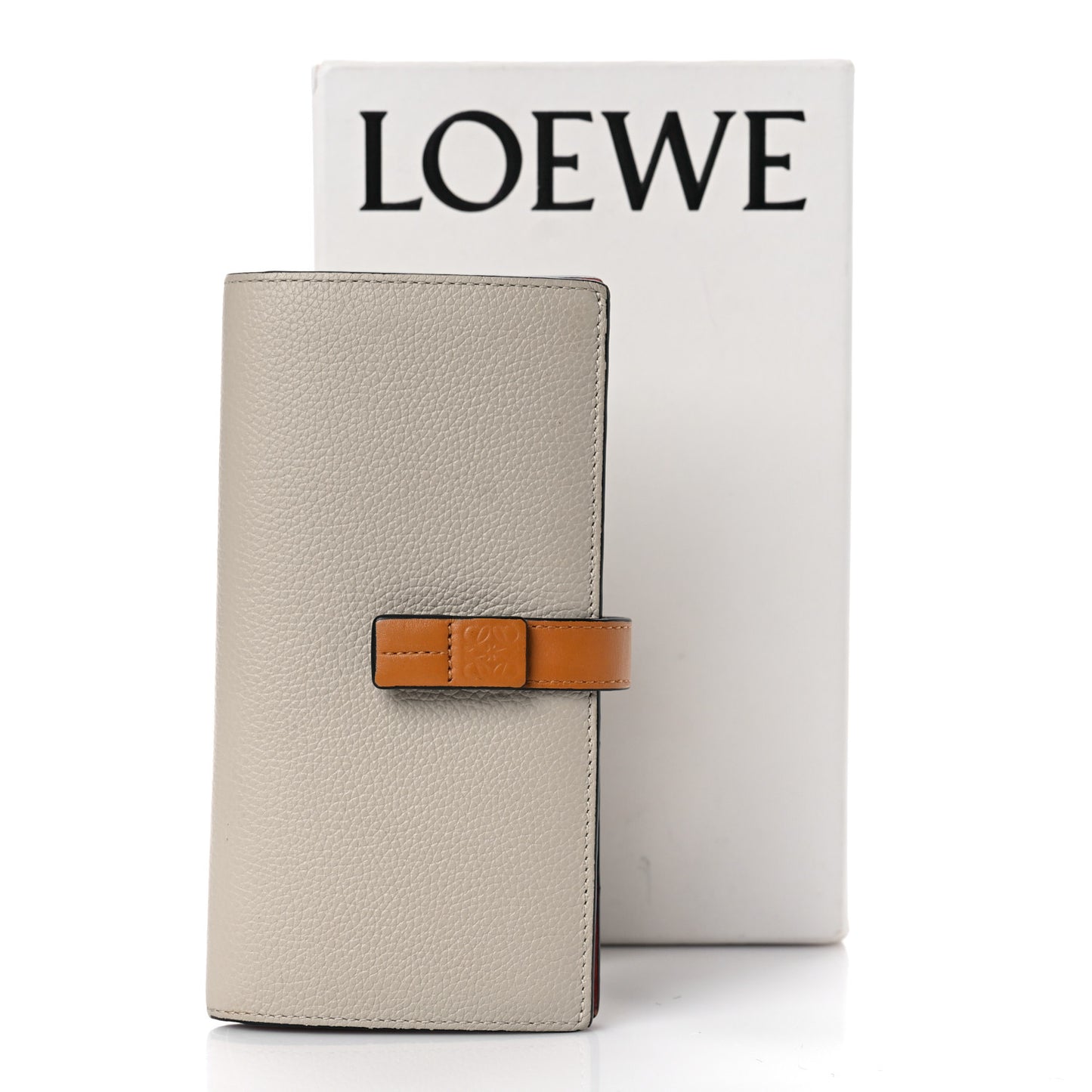 Grained Calfskin Large Vertical Wallet Light Oat