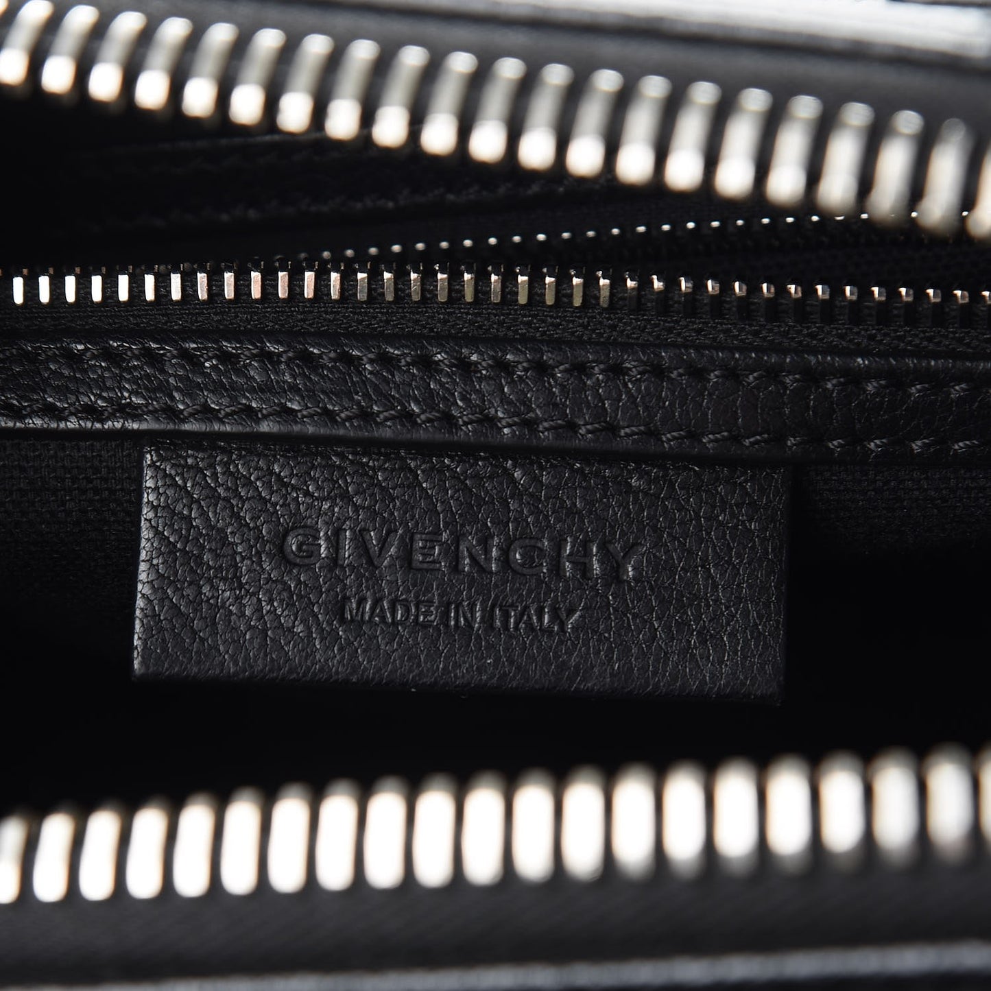 Sugar Goatskin Small Antigona Black
