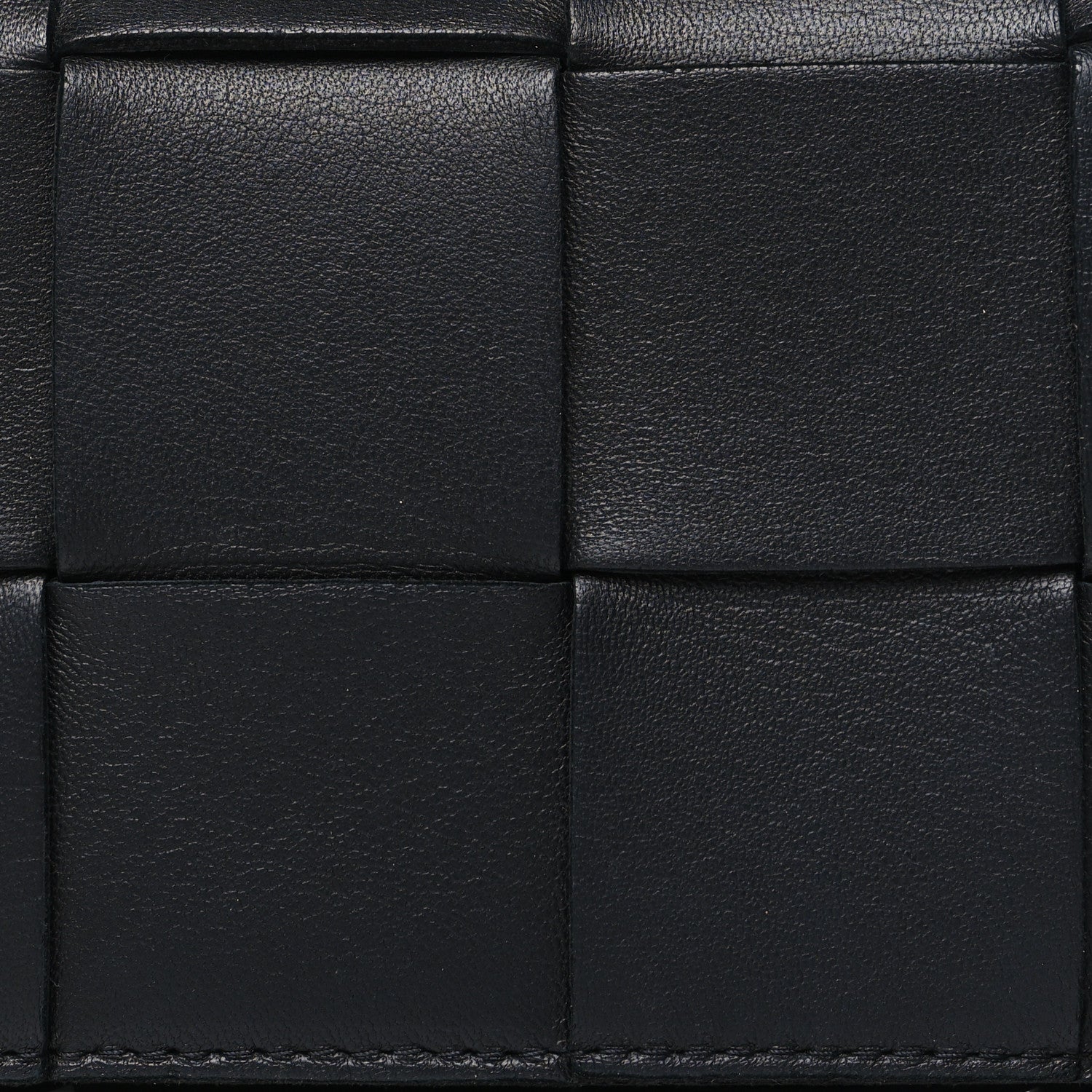 Bottega Veneta Nappa Maxi Intreccio The Belt Cassette Bag Black 8 of 11