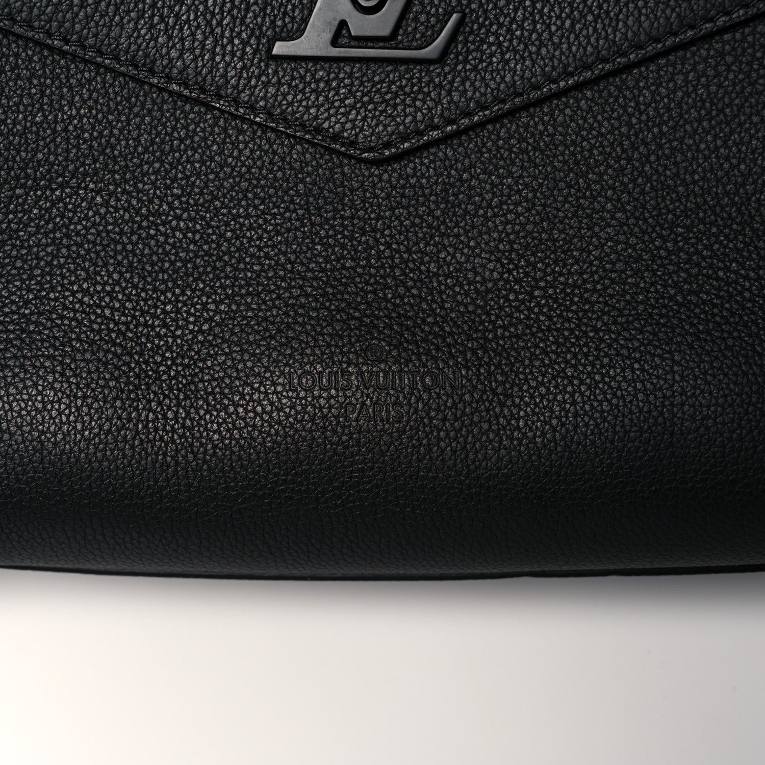Louis Vuitton Soft Calfskin Lockme Tote MM Black 7 of 12