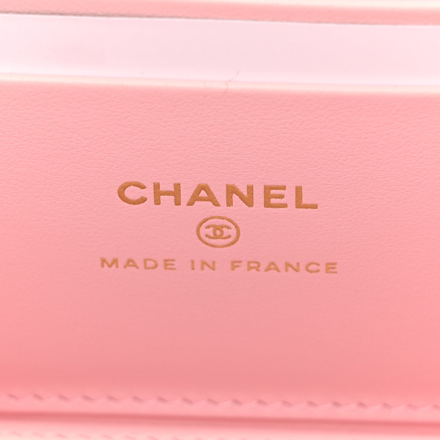 Caviar Quilted Small Vanity Case With Chain Light Pink