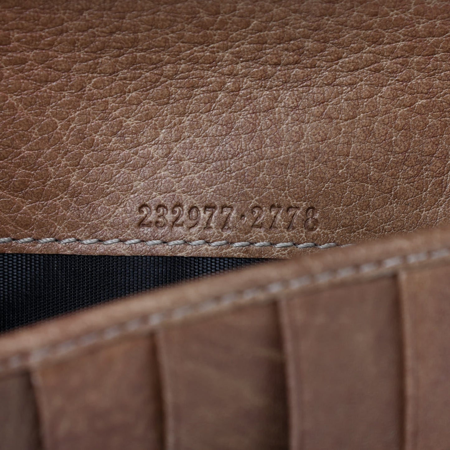 Guccissima Bamboo Tassel Zip Around Wallet Natural Brown
