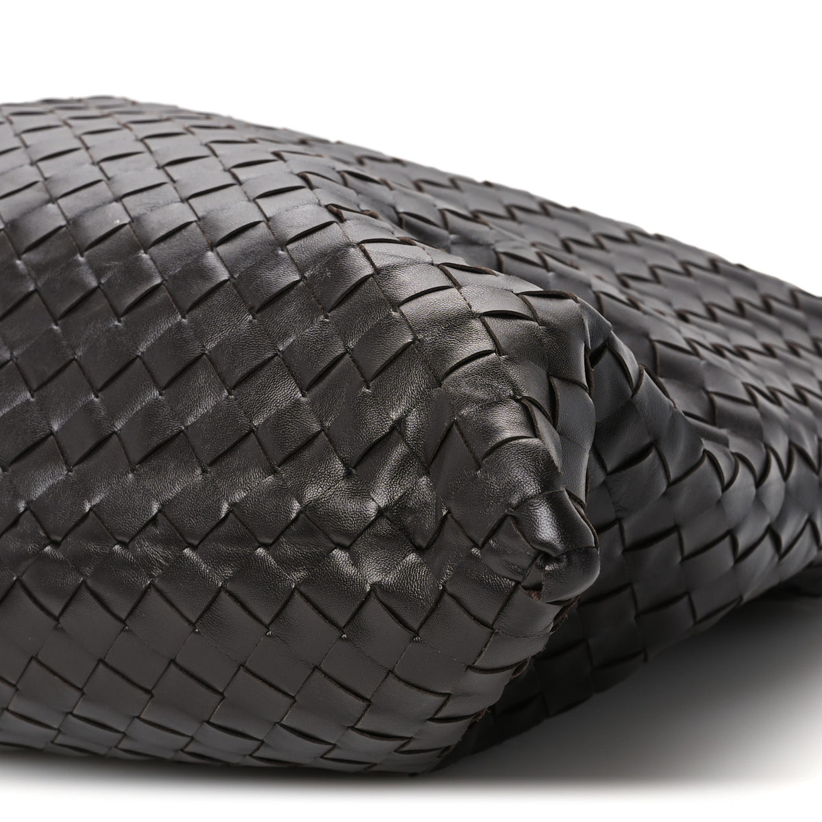 Calfskin Intrecciato Large Hop Fondant