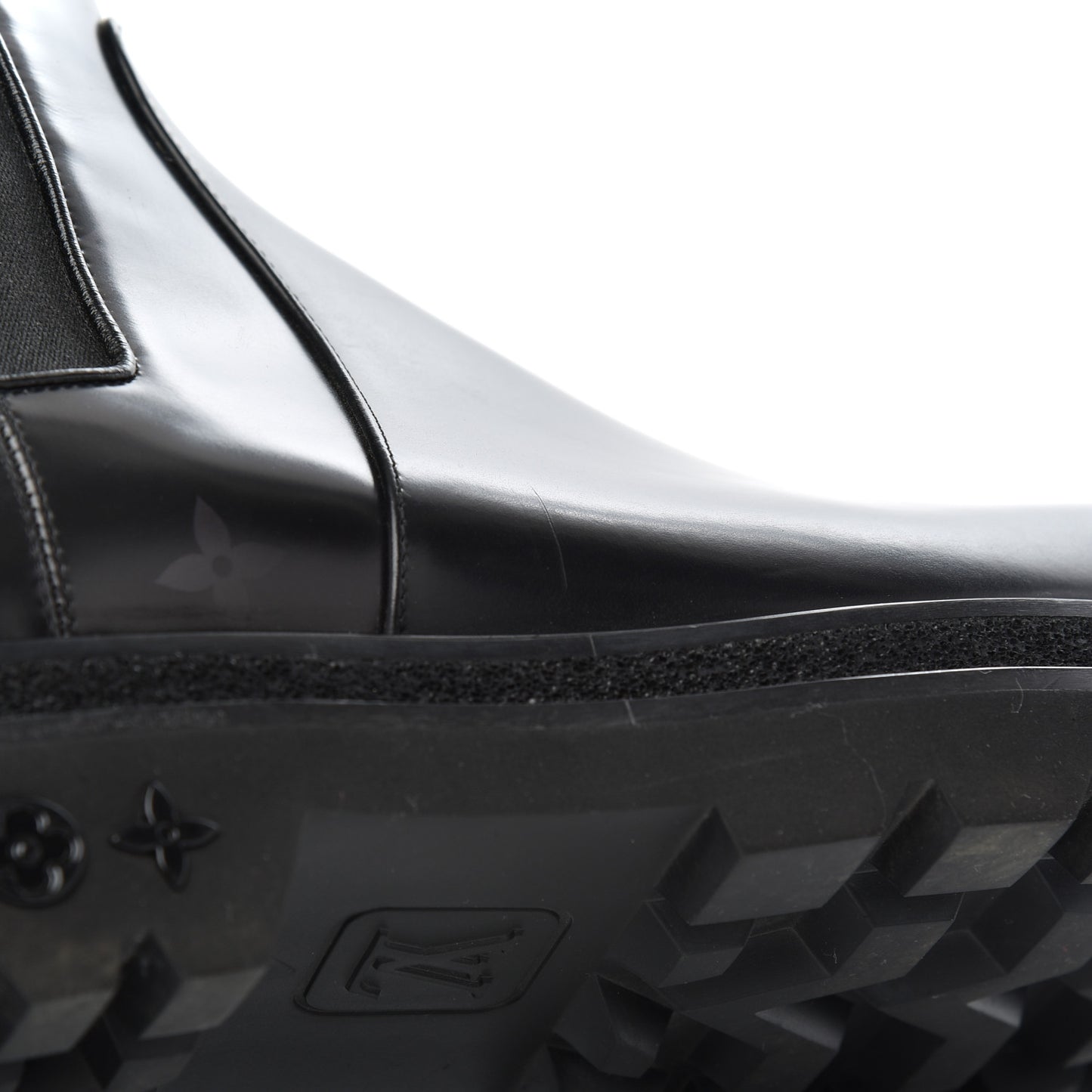 Calfskin Monogram Eclipse Chelsea Boots 9 Black