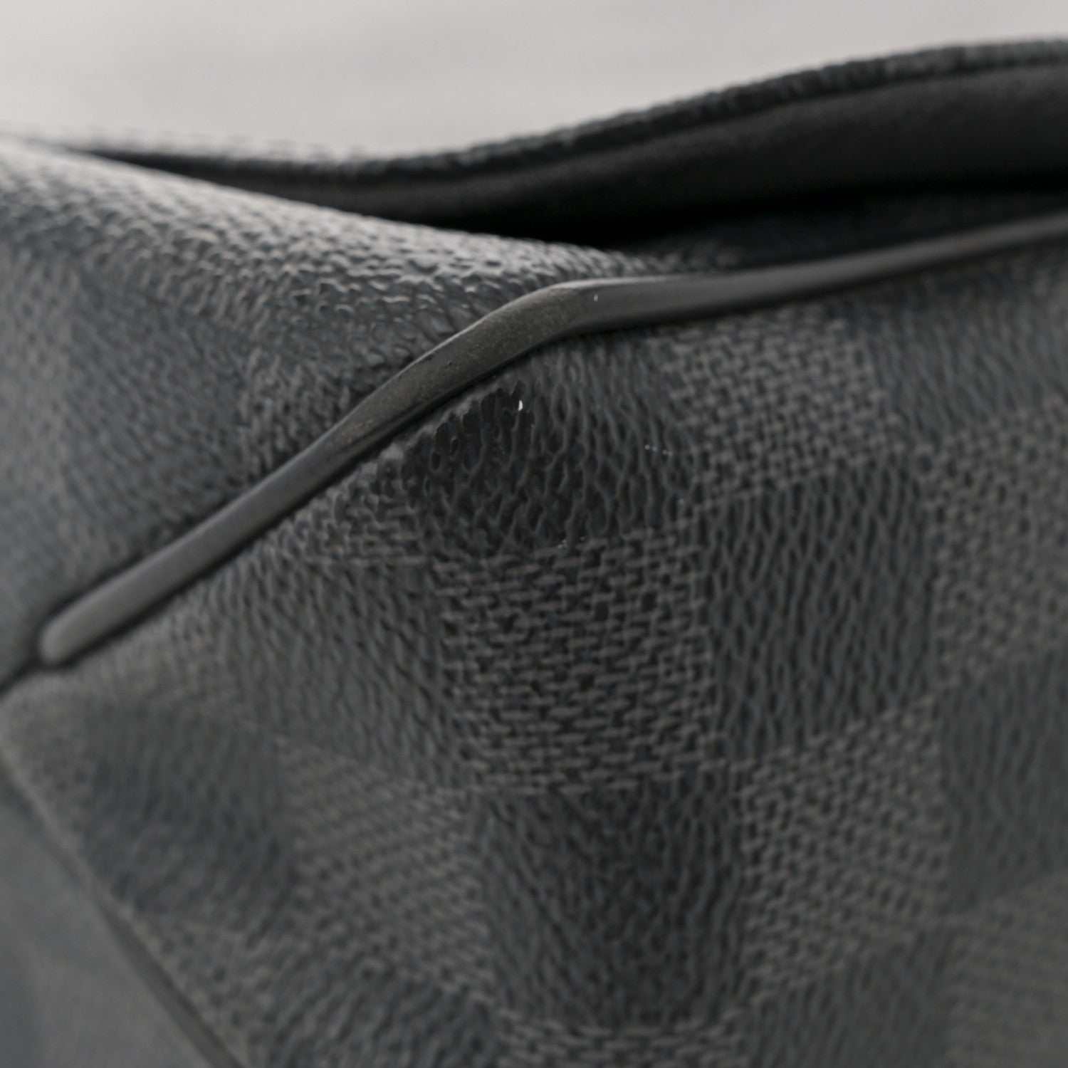 Louis Vuitton Damier Graphite District MM 13 of 13