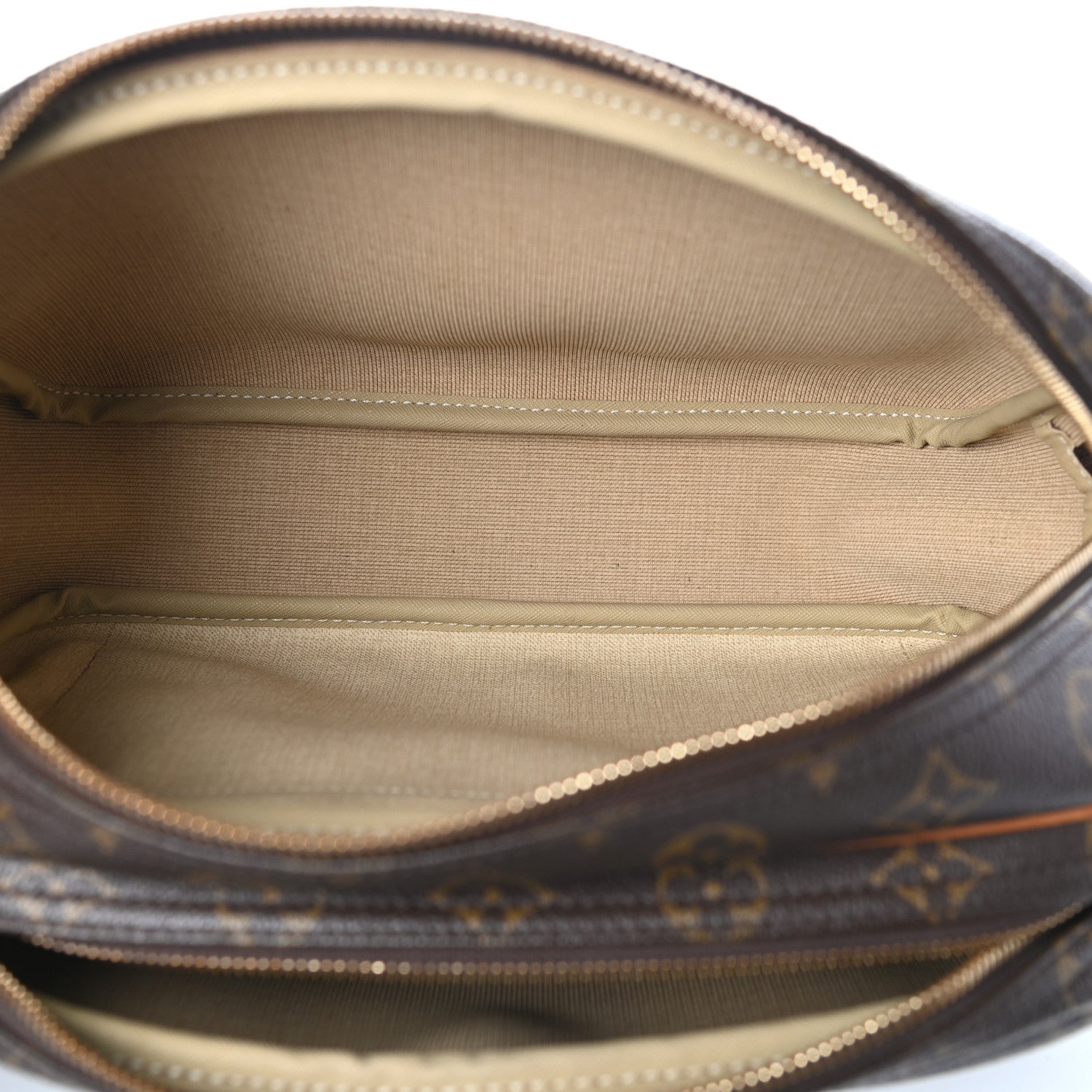 Louis Vuitton Monogram Reporter PM 6 of 10