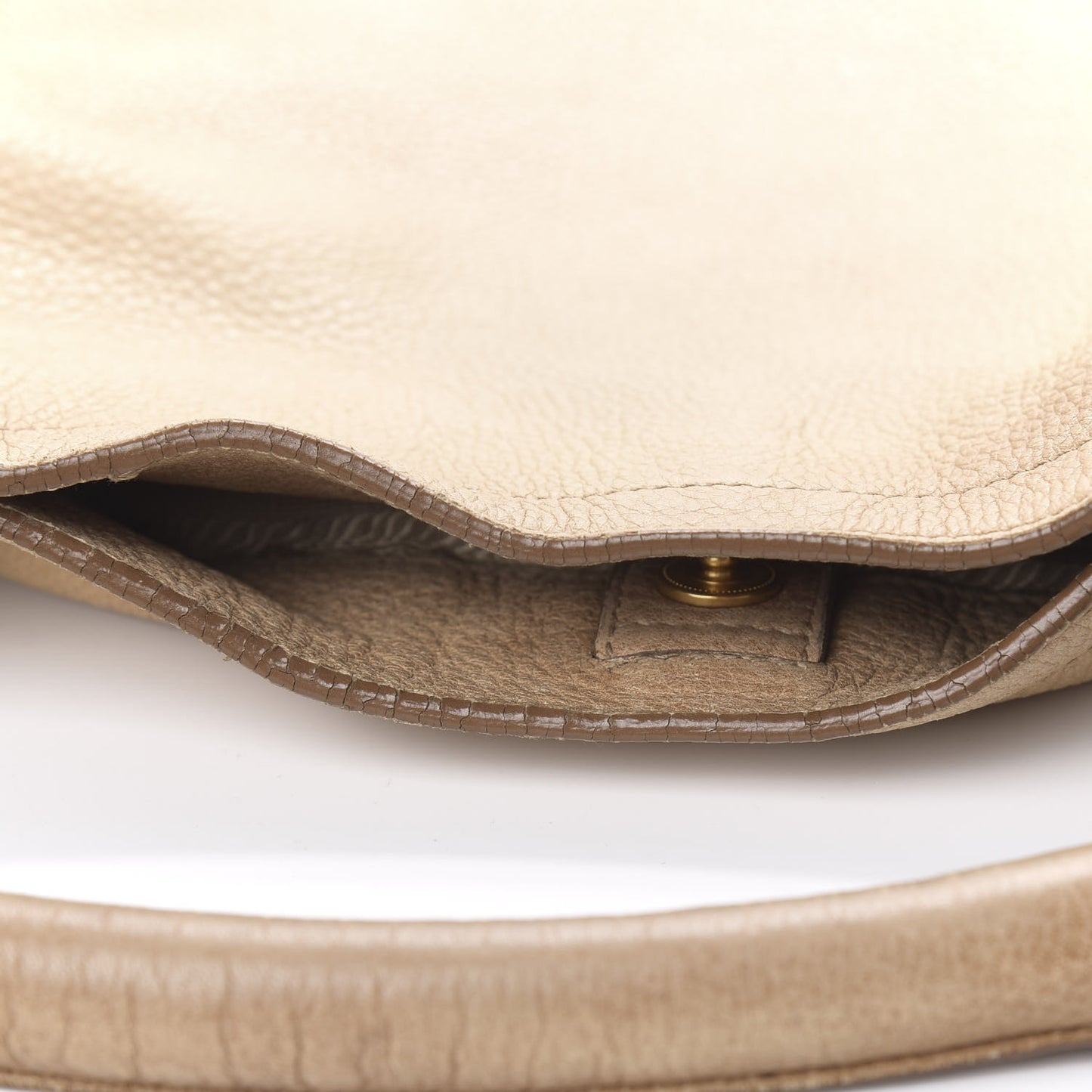 Vitello Daino Hobo Sabbia