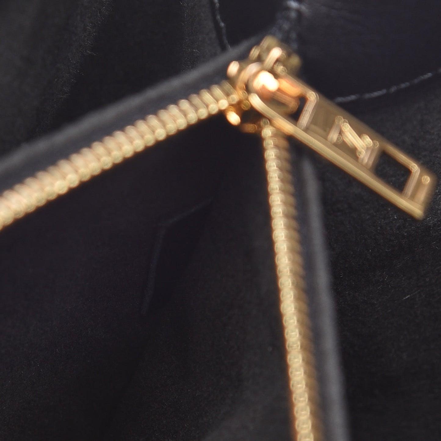 Calfskin Monogram Very One Handle Black