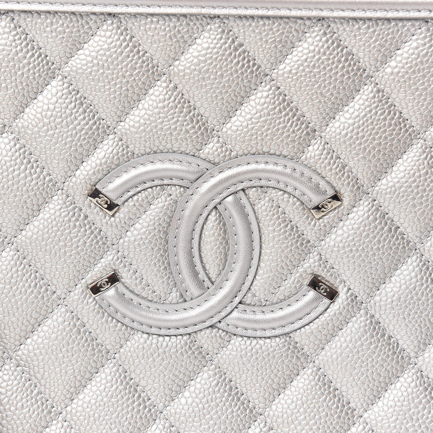 Metallic Caviar Quilted Large CC Filigree Vanity Case Silver
