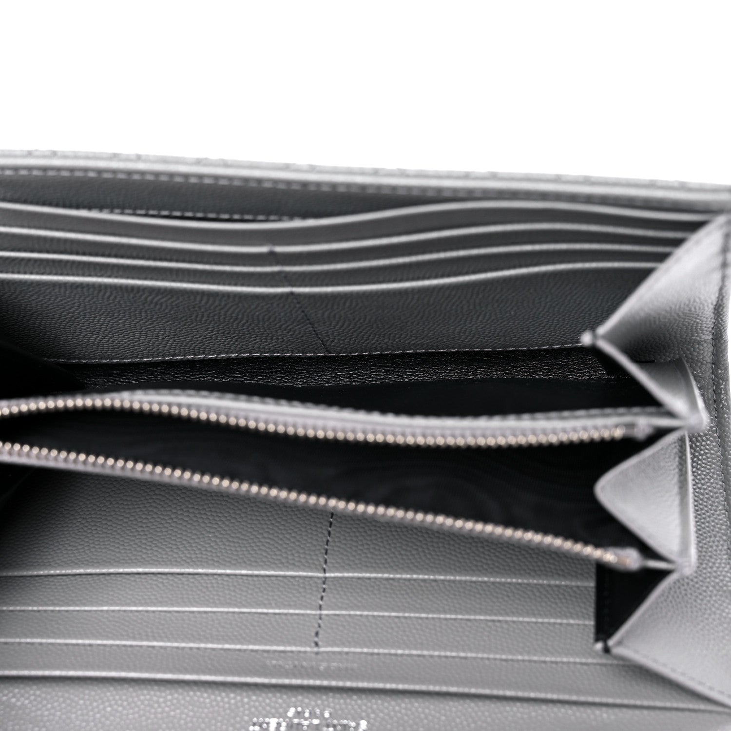 Saint Laurent Grain De Poudre Mixed Matelasse Triquilt Large Monogram Wallet Stone 5 of 8