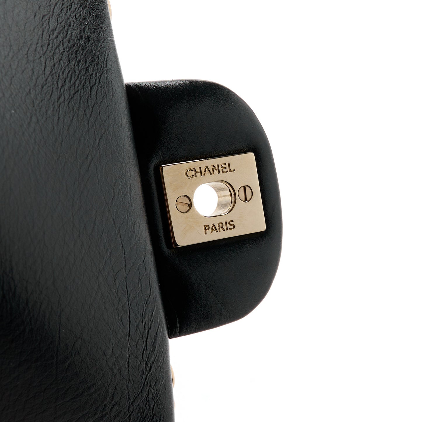 Crumpled Calfskin Medium Chain All Over Flap Black