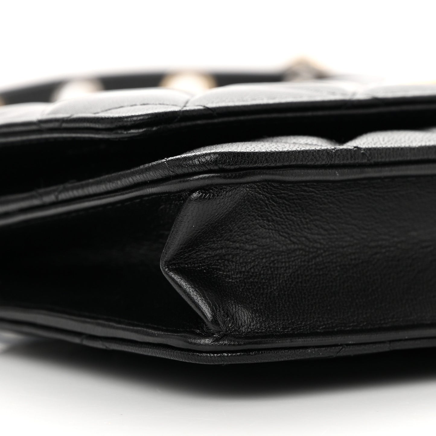 Goatskin Quilted Quilted Like A Wallet Wallet On Chain WOC Black