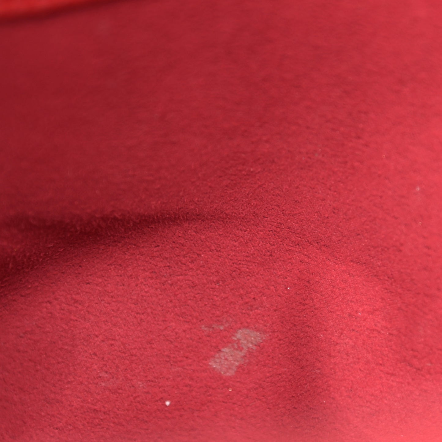 Pebbled Calfskin Large Jennifer Red