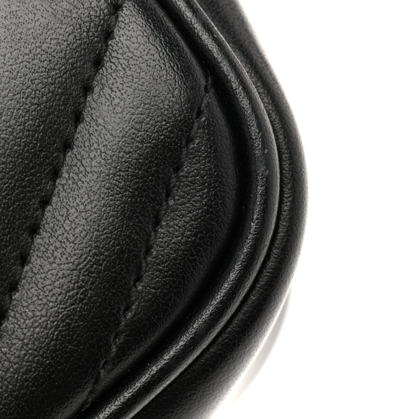 Calfskin Matelasse Monochrome Small GG Marmont Chain Shoulder Bag Black