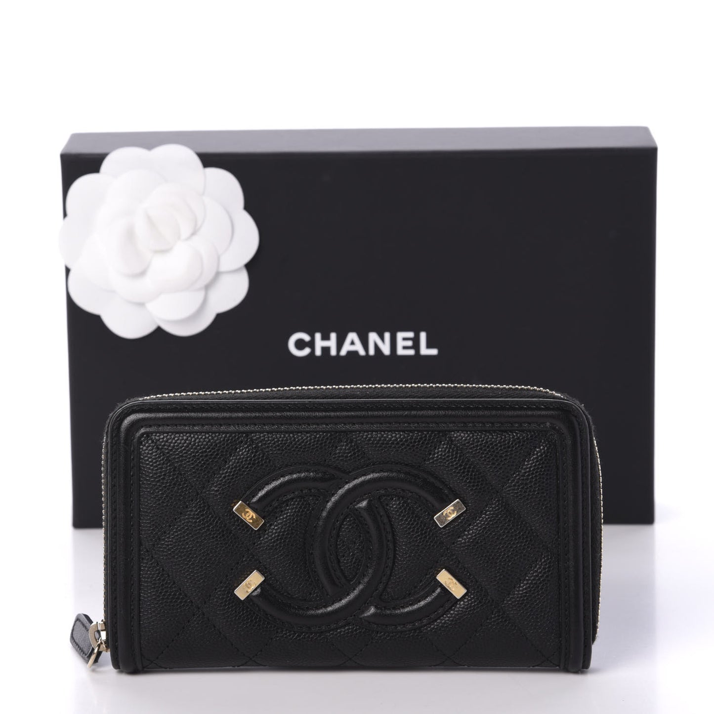Caviar Quilted Medium Filigree Zip Around Wallet Black
