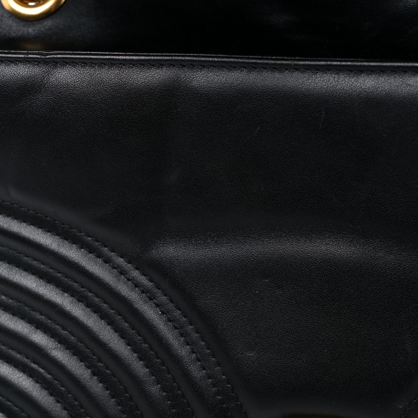 Calfskin Matelasse Medium GG Marmont Shoulder Bag Black