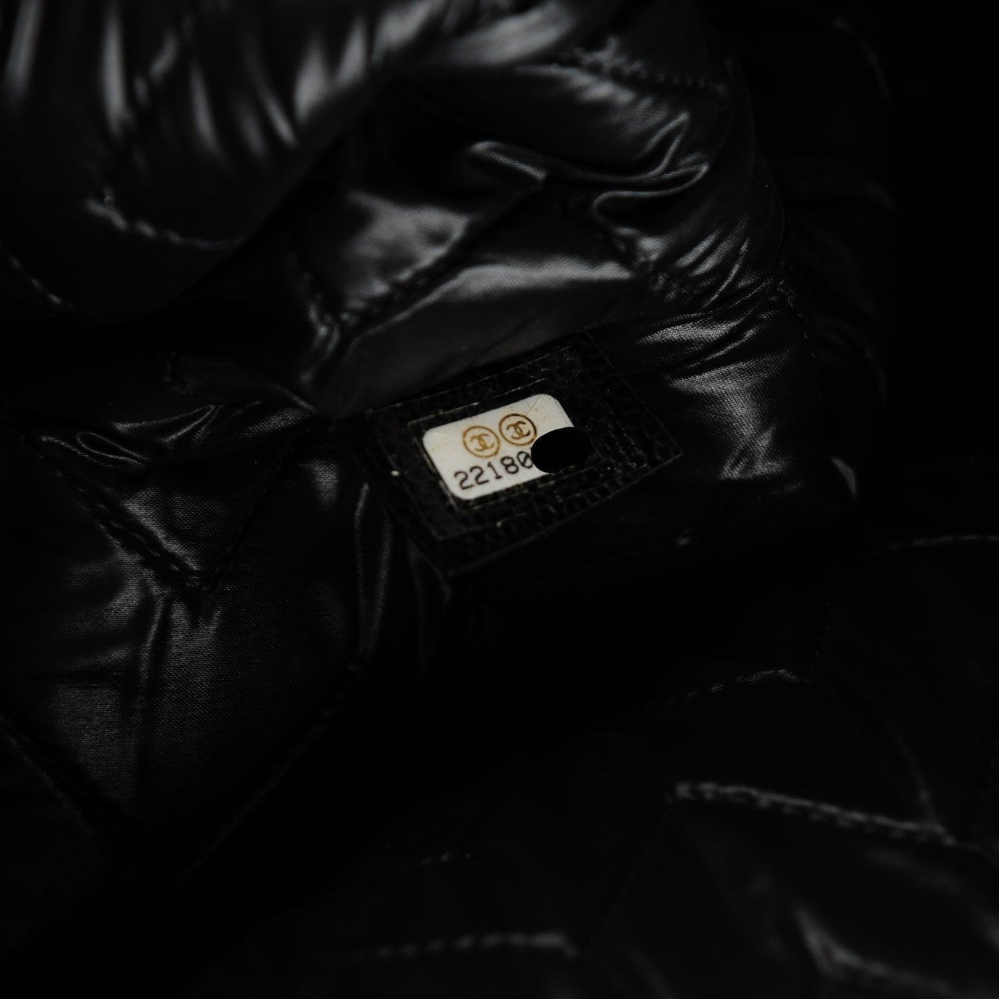 Caviar Chevron Large Cosmetic Case Black