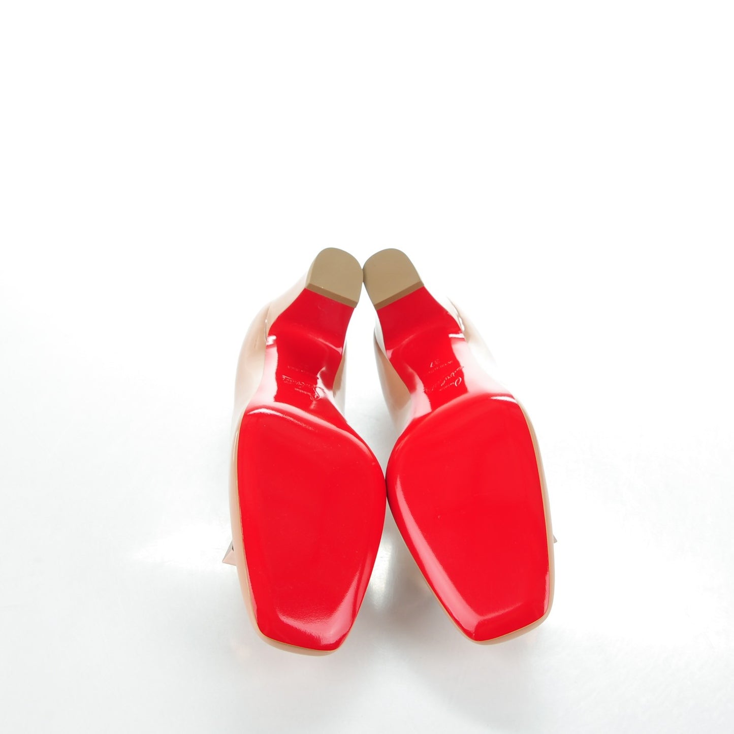 Patent Pyramidam 45 Pumps 37 Nude