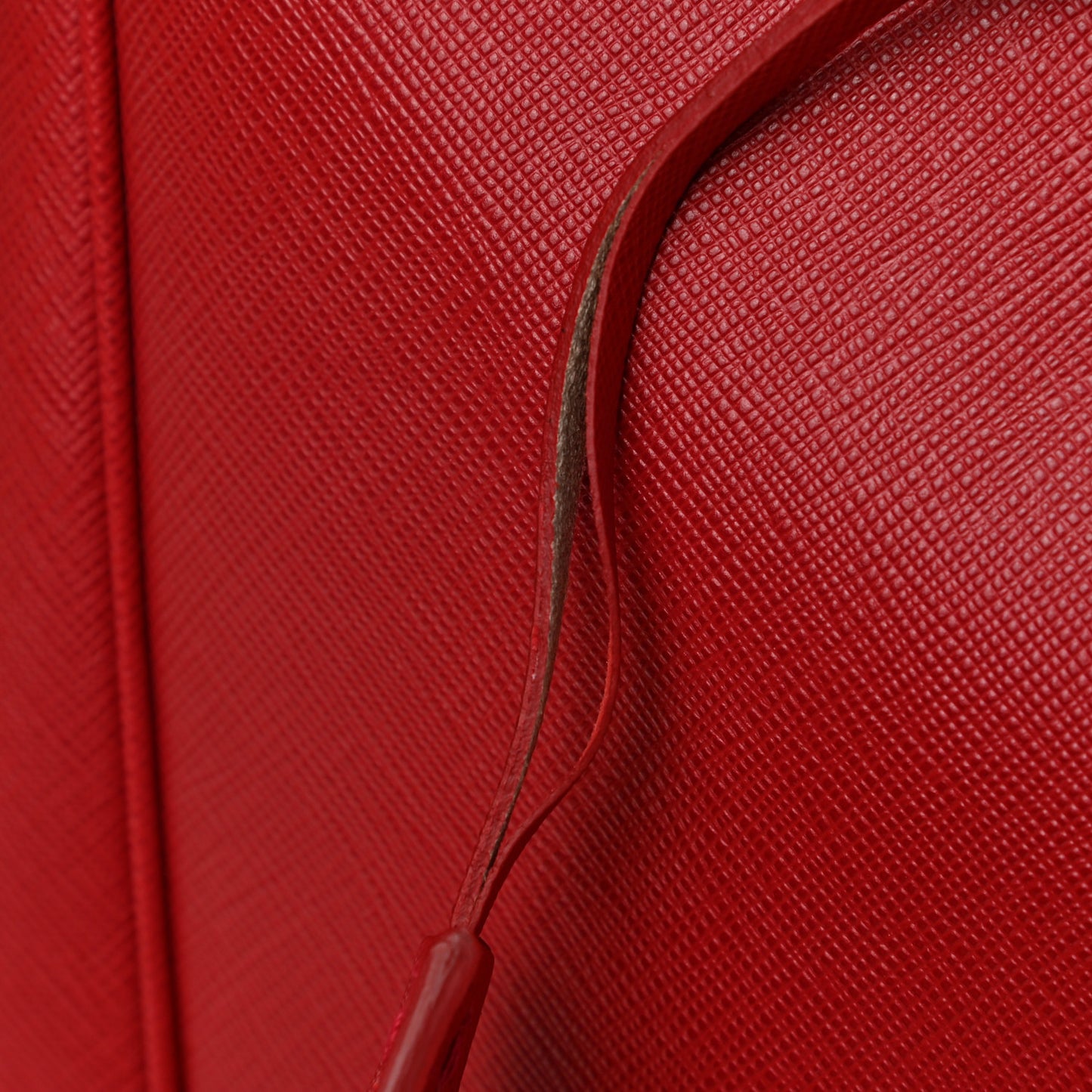 Saffiano Medium Galleria Double Zip Tote Fuoco