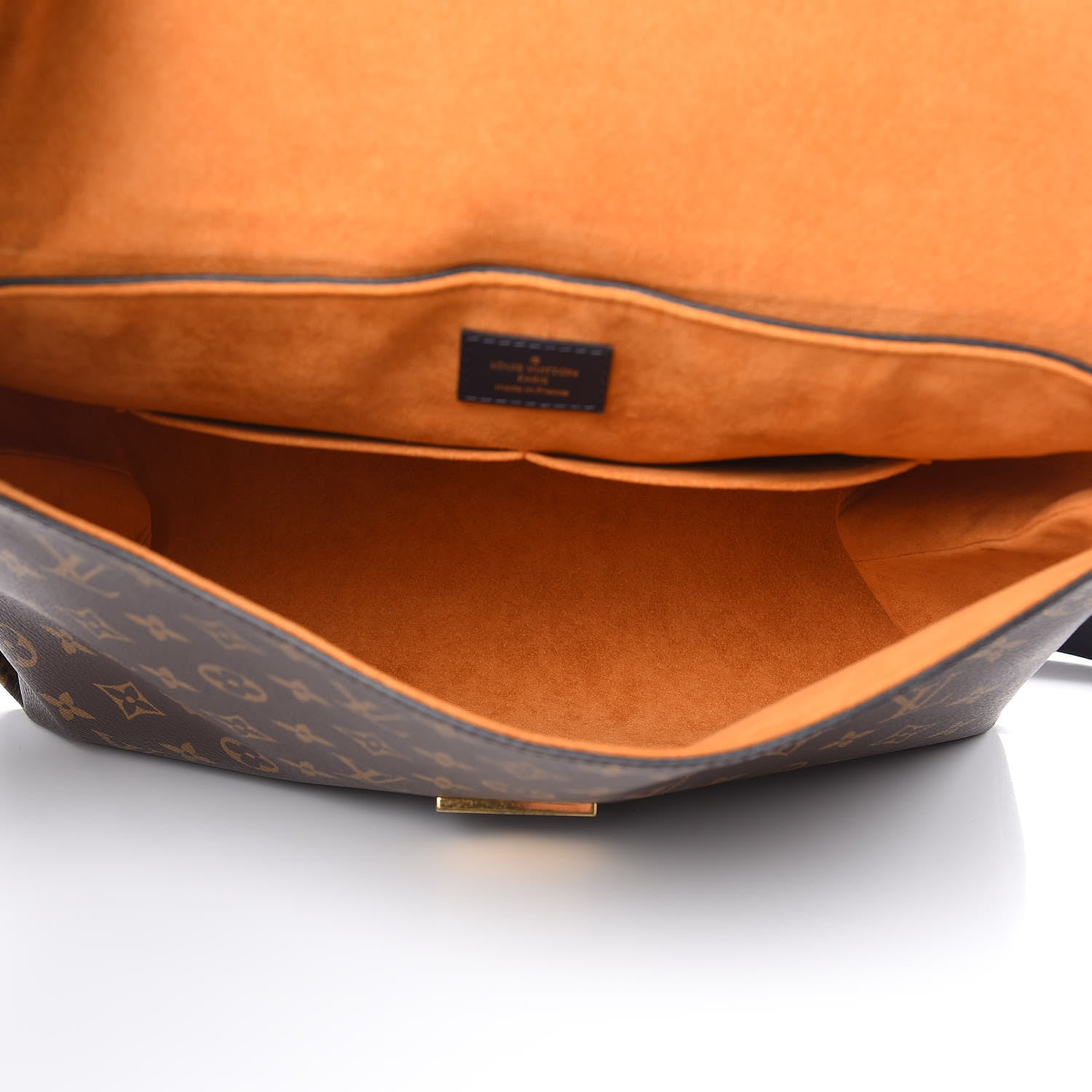 Louis Vuitton Monogram Beaubourg MM Safran Imperial 6 of 11