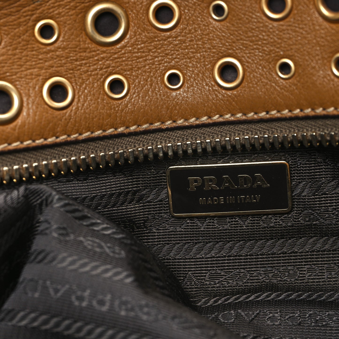 Vitello Daino Grommet Satchel Bruciato