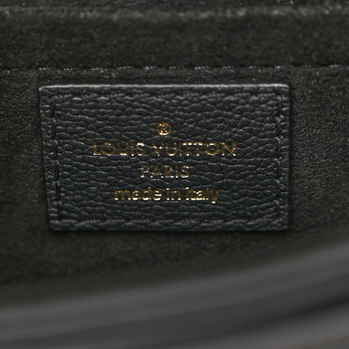Calfskin Monogram Very Messenger Black