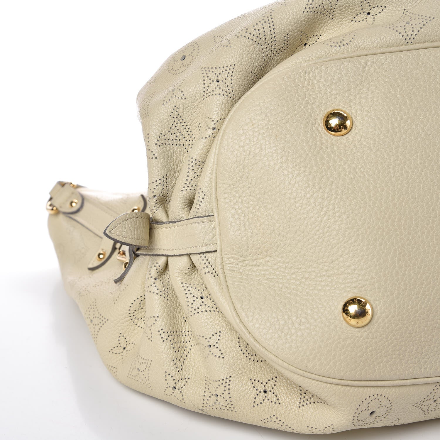 Louis Vuitton Mahina XL Ivory 11 of 12