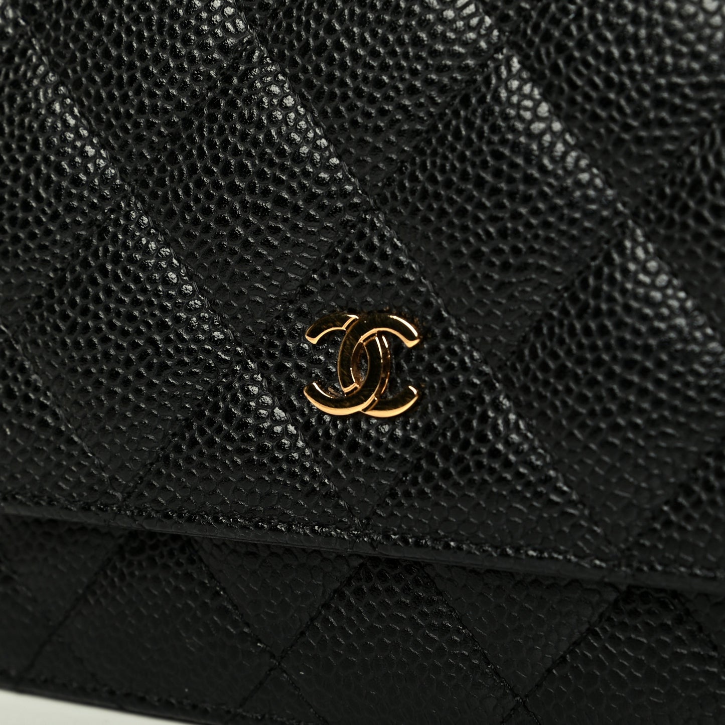 Caviar Quilted Wallet On Chain WOC Black
