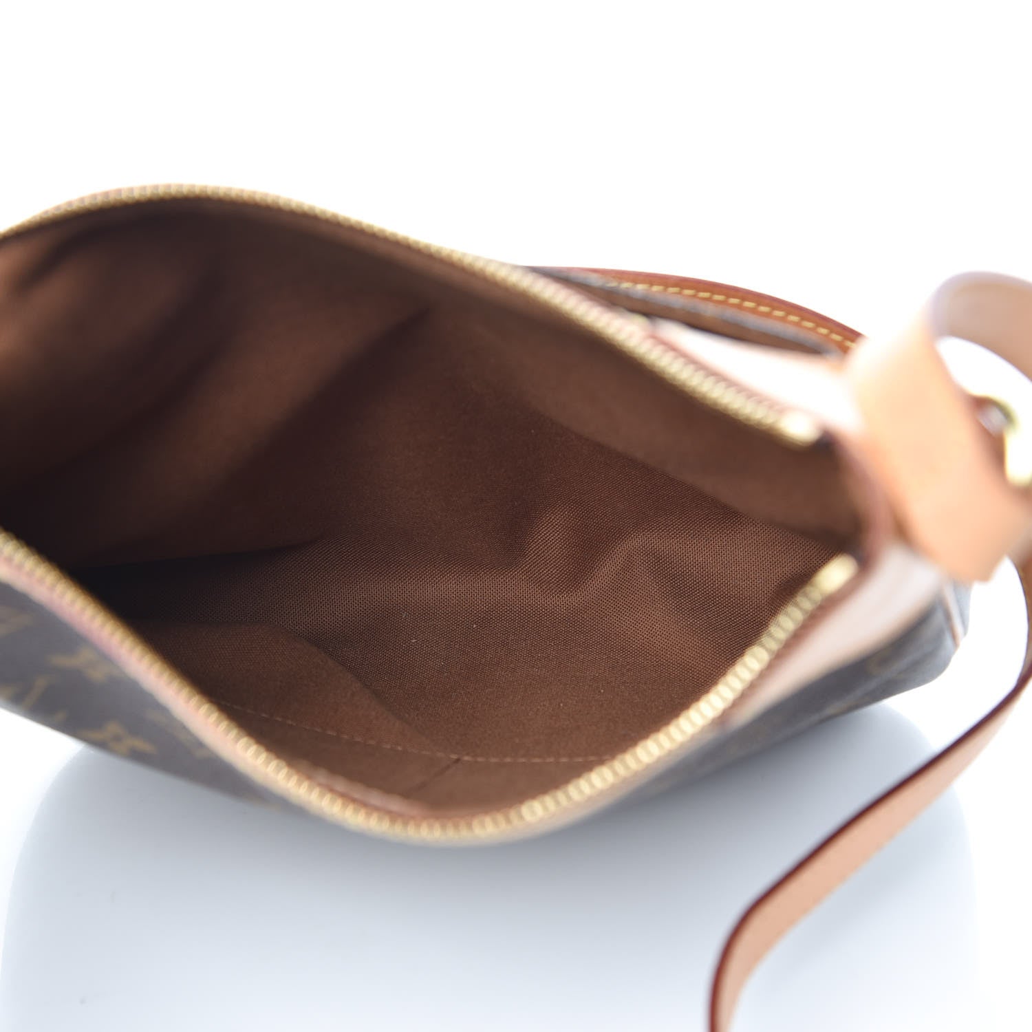 Louis Vuitton Monogram Odeon PM 5 of 15