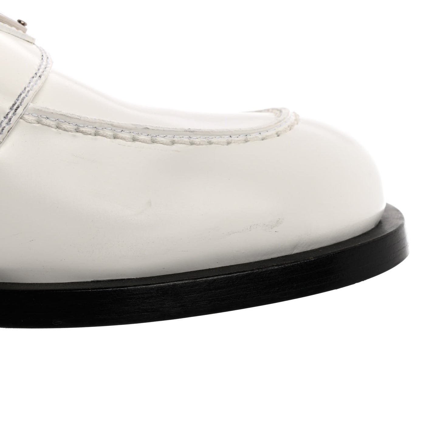 Brushed Calfskin Metal Triangle Logo 20mm Loafers 40 White