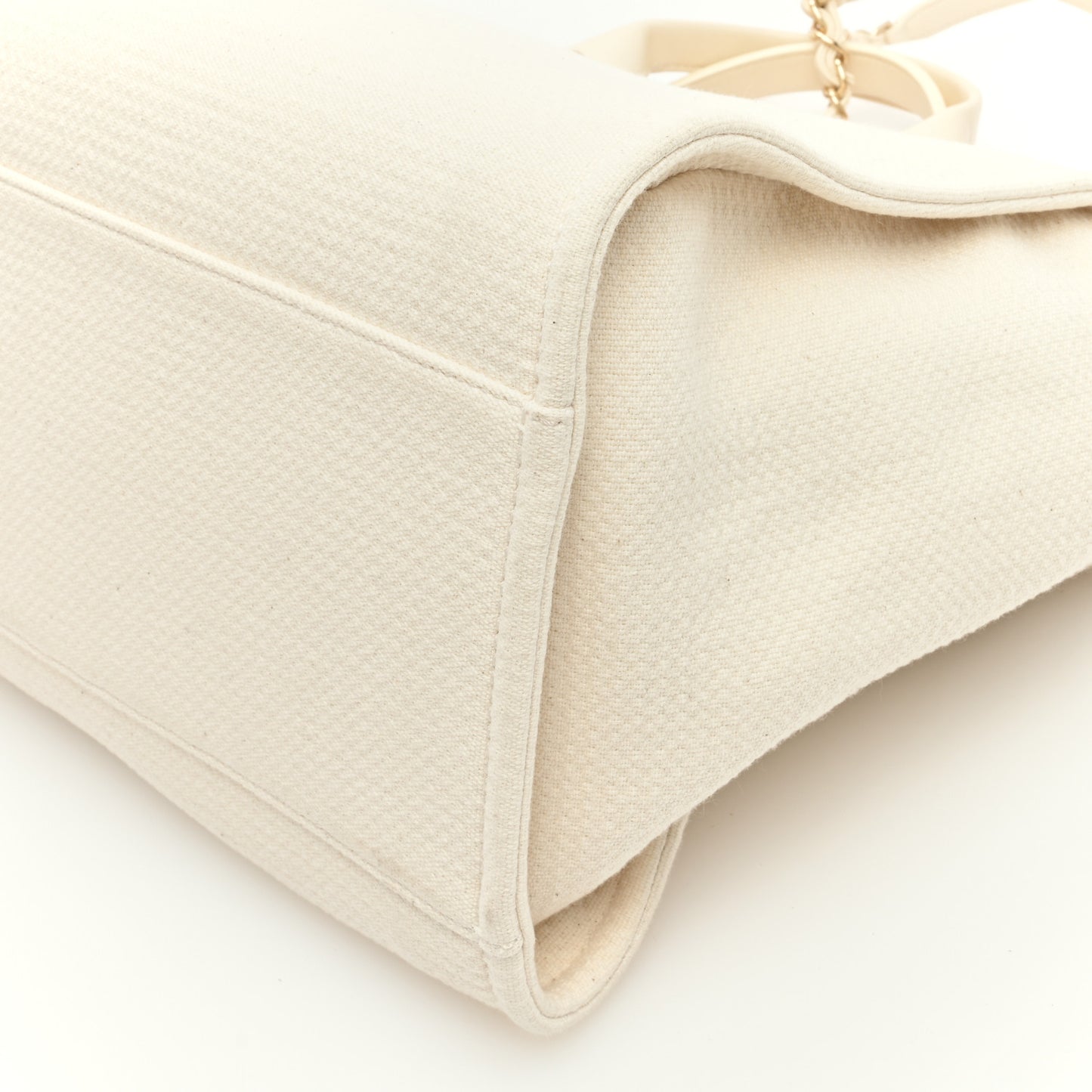 Mixed Fibers Calfskin Medium Deauville Tote Light Beige