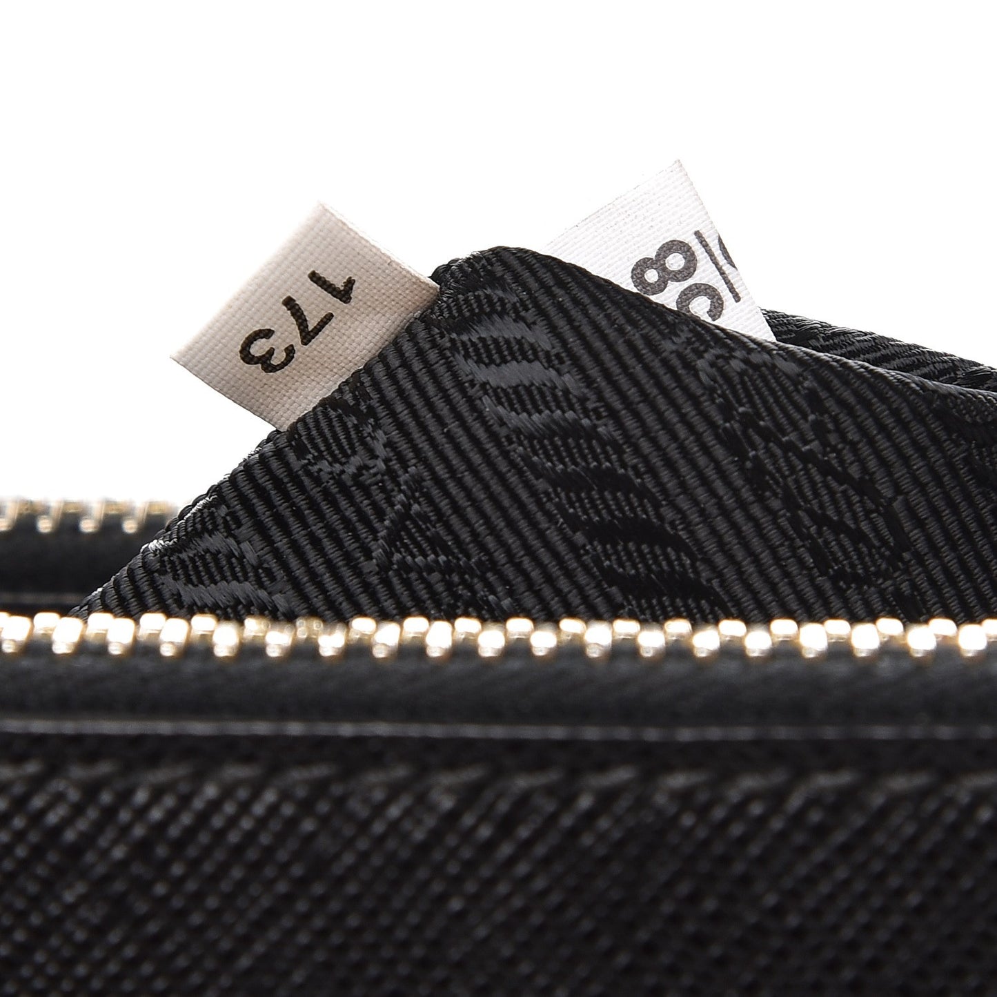 Saffiano Medium Galleria Double Zip Tote Black